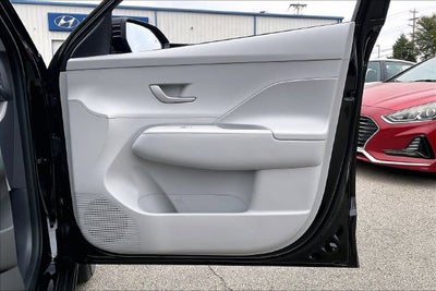 2026 Hyundai Kona SE