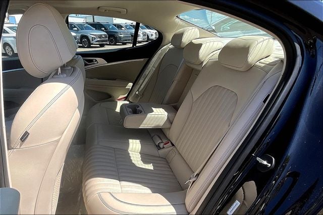 2026 Genesis G70 2.5T Prestige