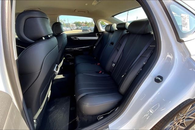 2025 Genesis G80 2.5T