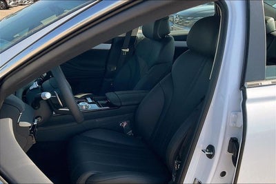 2025 Genesis G80 2.5T