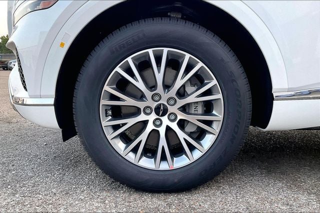 2027 Genesis GV80 2.5T