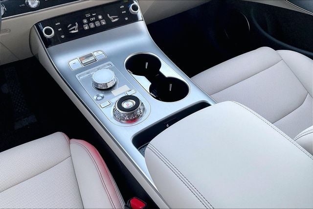 2027 Genesis GV70 2.5T Select