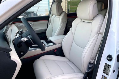 2027 Genesis GV70 2.5T Select