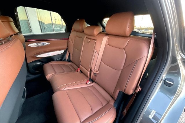 2027 Genesis GV70 2.5T Advanced