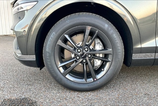 2027 Genesis GV70 2.5T Advanced
