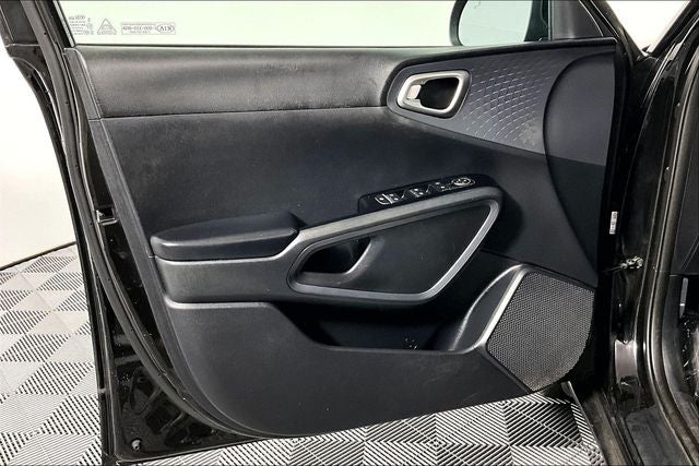2020 Kia Soul S - Photo 24