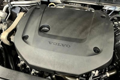 2024 Volvo XC90 B6 Plus Bright Theme