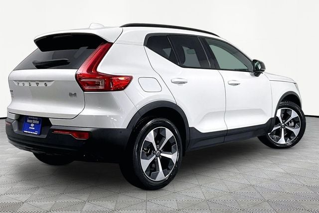 2023 Volvo XC40 Ultimate