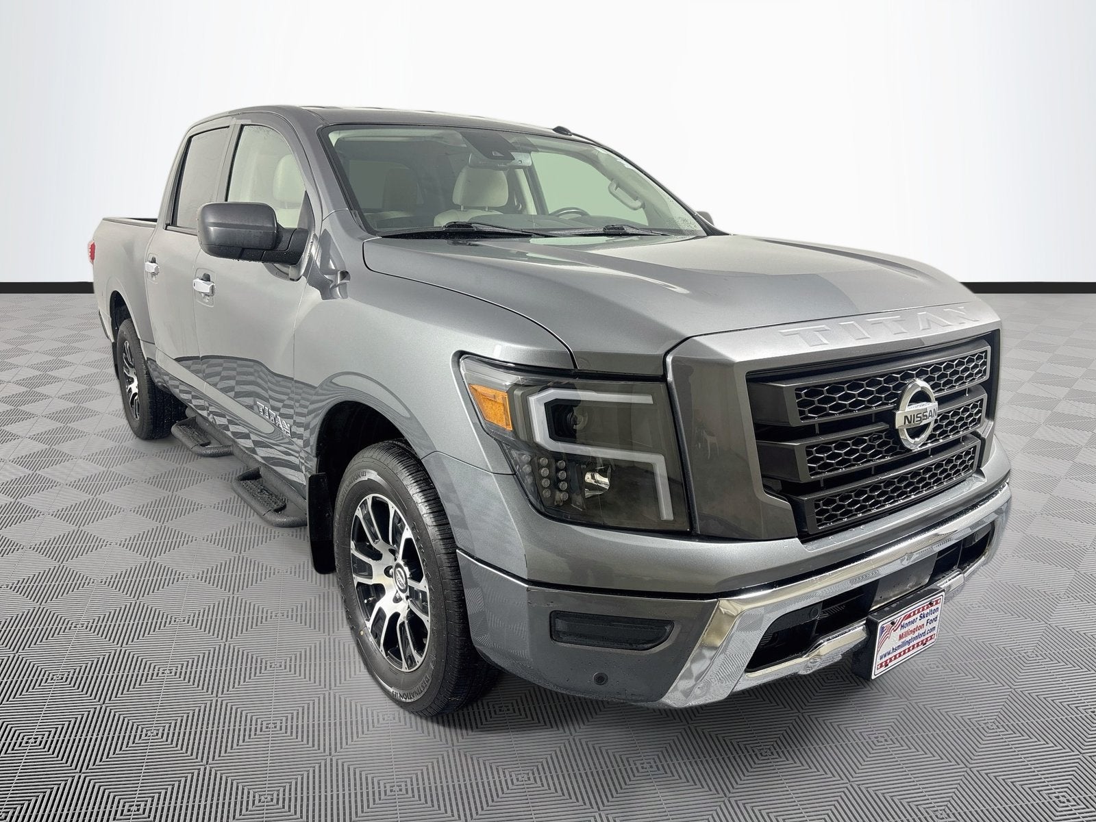 2021 Nissan Titan SV