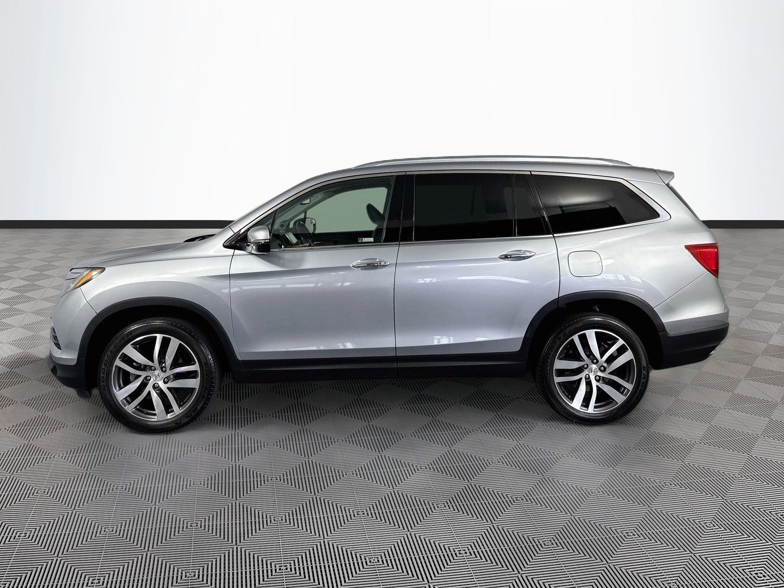 2018 Honda Pilot Elite