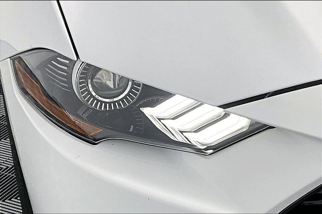 2022 Ford Mustang Mach 1