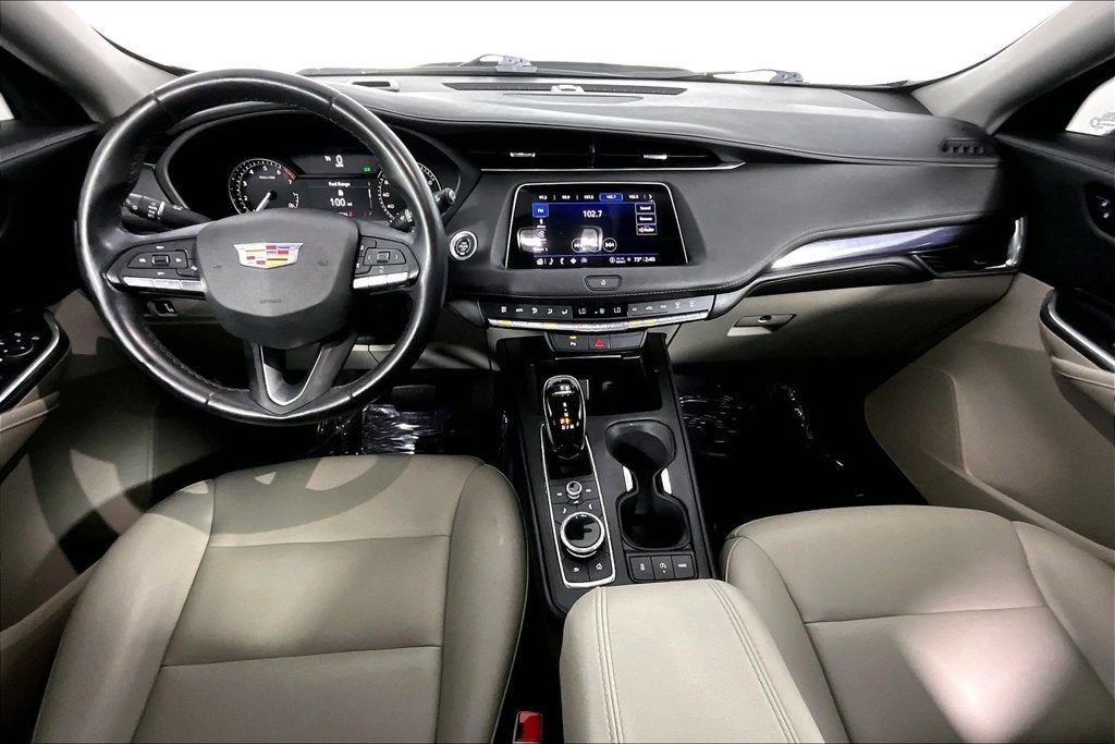 2023 Cadillac XT4 Luxury