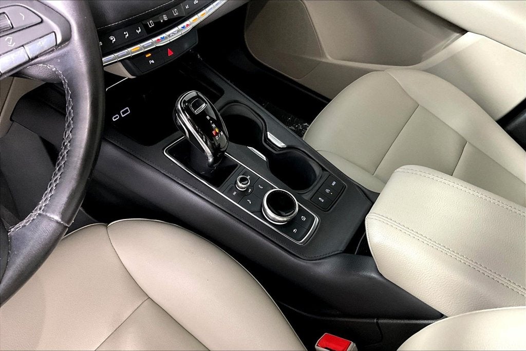 2023 Cadillac XT4 Luxury