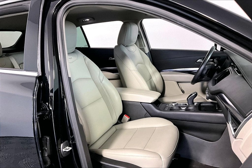 2023 Cadillac XT4 Luxury