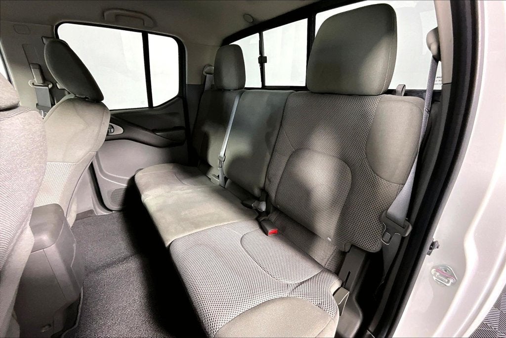 2021 Nissan Frontier SV