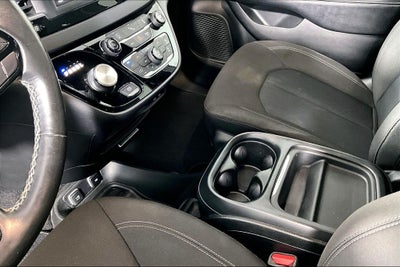 2020 Chrysler Pacifica Touring
