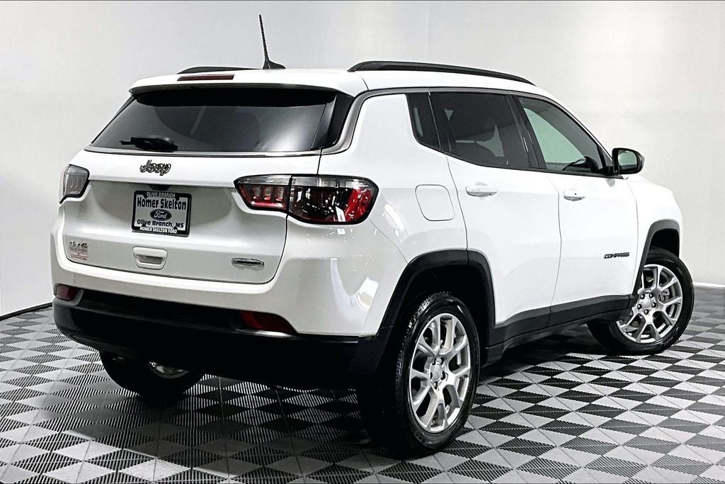 2023 Jeep Compass Latitude Lux