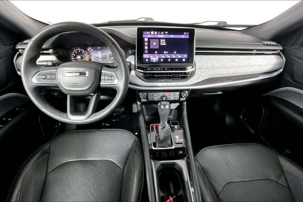2023 Jeep Compass Latitude Lux