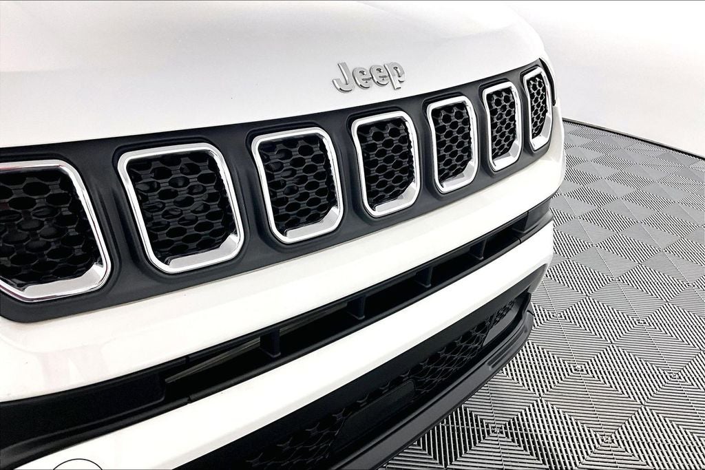 2023 Jeep Compass Latitude Lux