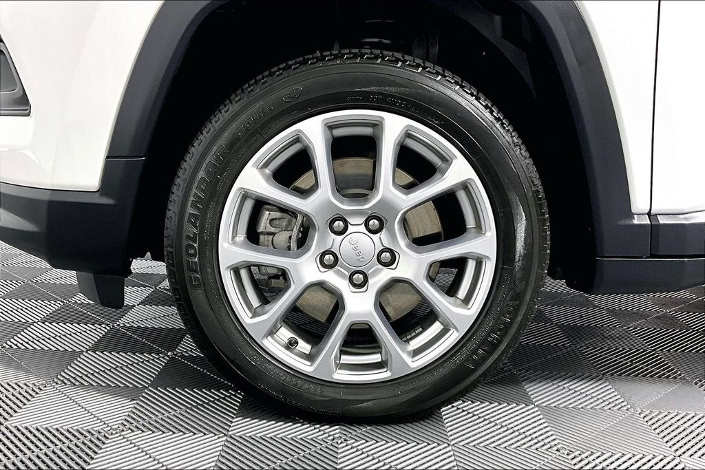 2023 Jeep Compass Latitude Lux