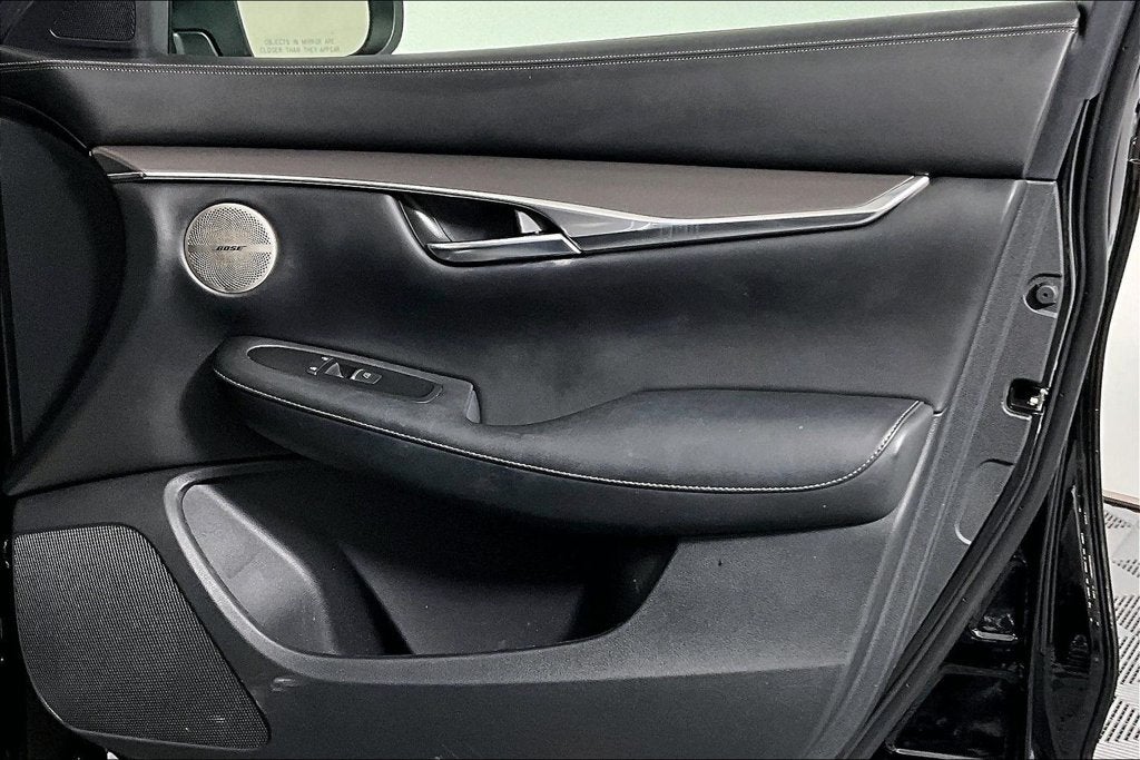 2023 INFINITI QX50 LUXE
