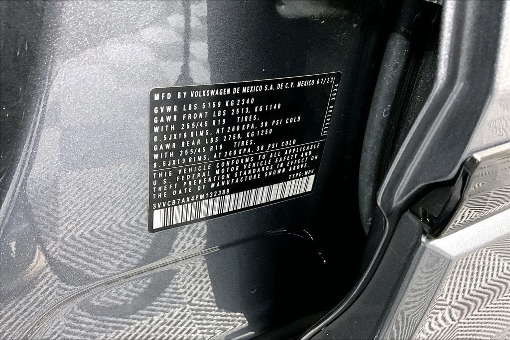 2023 Volkswagen Tiguan 2.0T SE R-Line Black