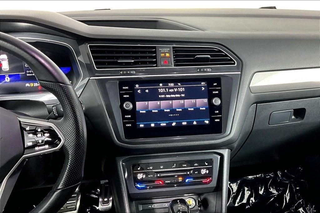 2023 Volkswagen Tiguan 2.0T SE R-Line Black