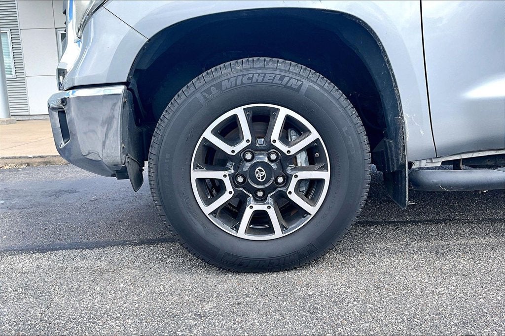 2015 Toyota Tundra SR5