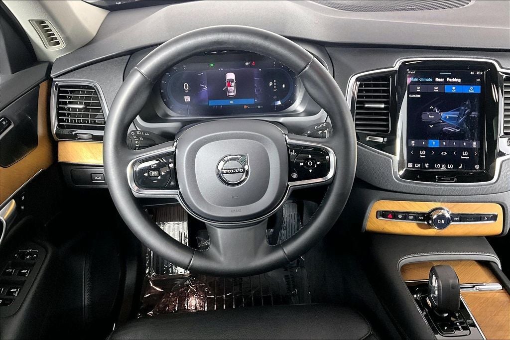 2023 Volvo XC90 B6 Plus 7-Seater