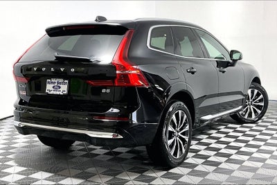 2023 Volvo XC60 B5 Plus Bright Theme