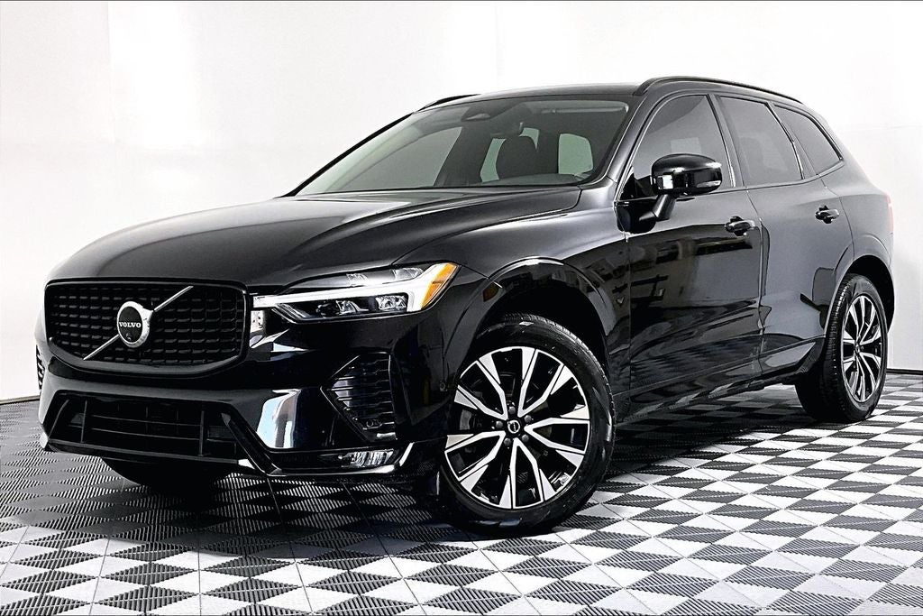 2024 Volvo XC60 B5 Plus Dark Theme