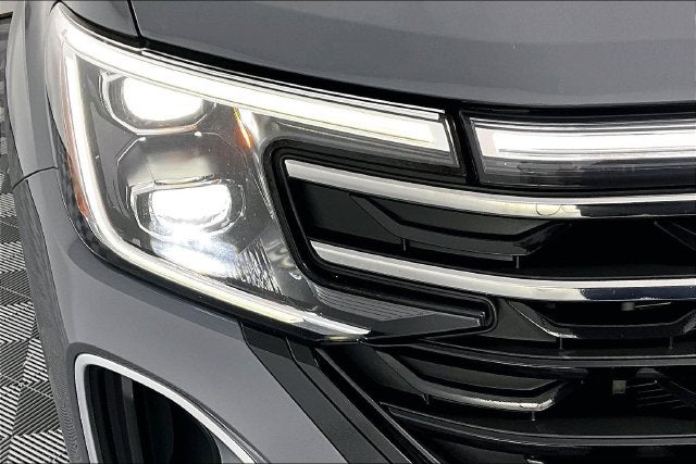 2024 Volkswagen Atlas 2.0T Peak Edition SEL