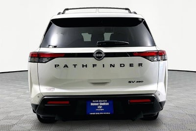 2024 Nissan Pathfinder SV