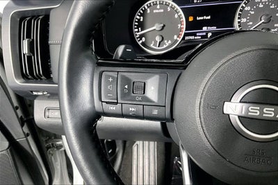 2023 Nissan Pathfinder SL