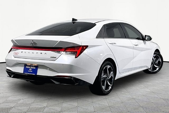 2022 Hyundai Elantra Limited