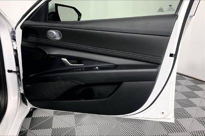 2022 Hyundai Elantra Limited