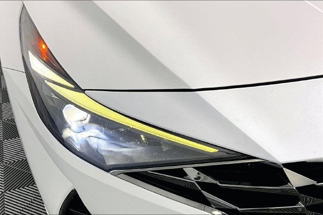 2022 Hyundai Elantra Limited