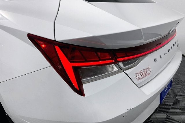 2022 Hyundai Elantra Limited