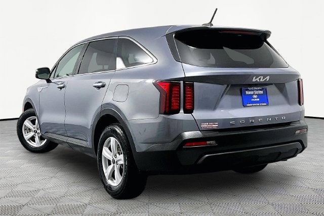 2022 Kia Sorento LX