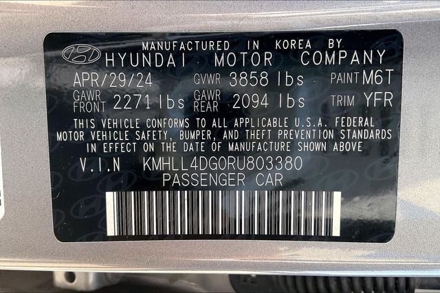 2024 Hyundai Elantra SE