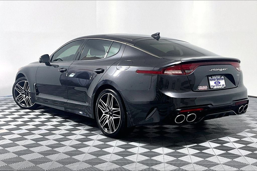 2023 Kia Stinger GT2 - Photo 11