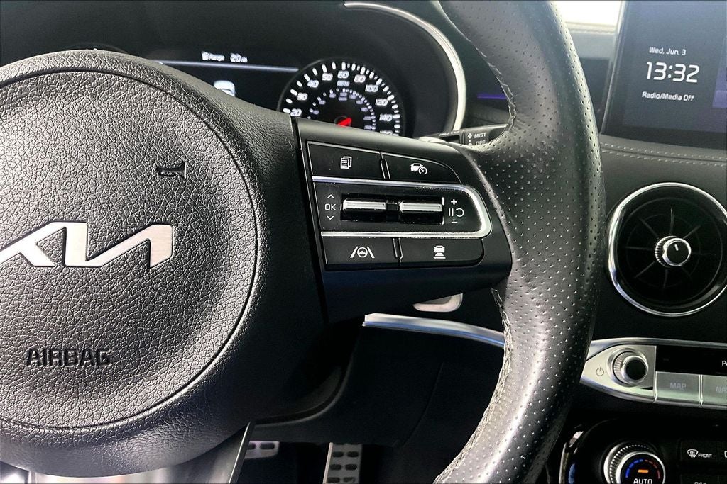 2023 Kia Stinger GT2 - Photo 19