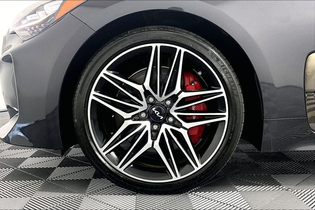 2023 Kia Stinger GT2 - Photo 8