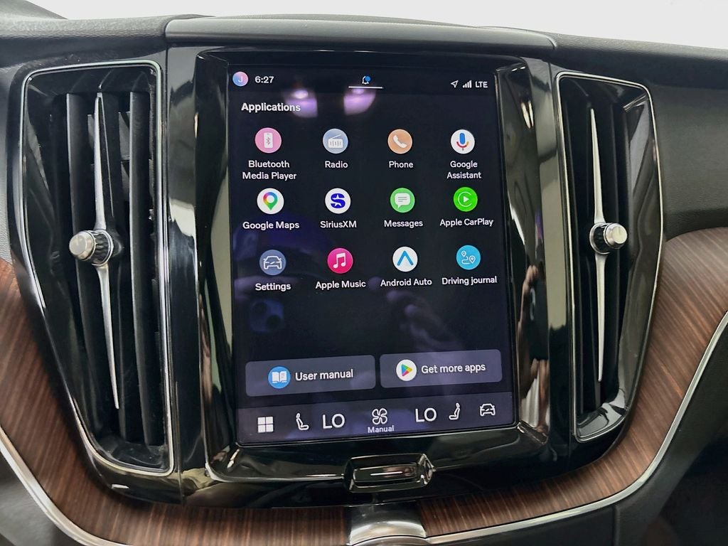 2023 Volvo XC60 B5 Plus Bright Theme