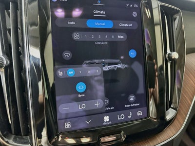 2023 Volvo XC60 B5 Plus Bright Theme