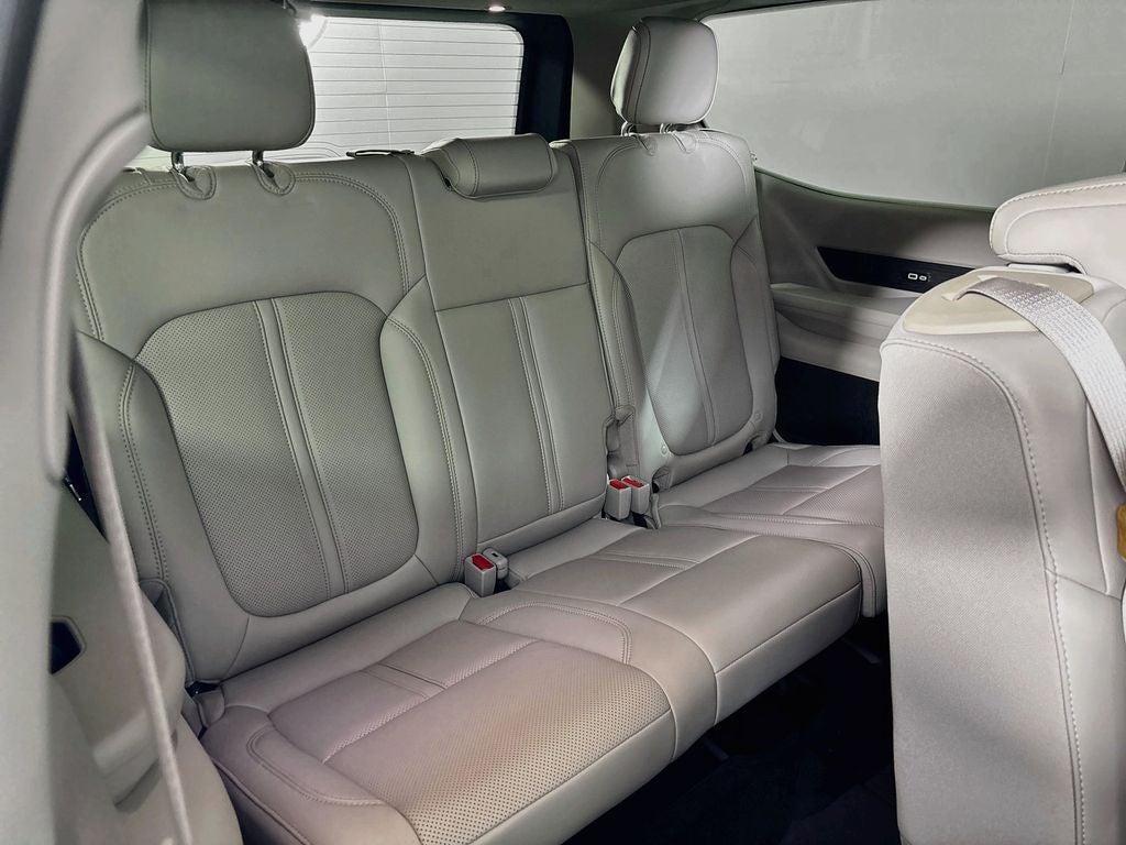 2024 Jeep Wagoneer Base