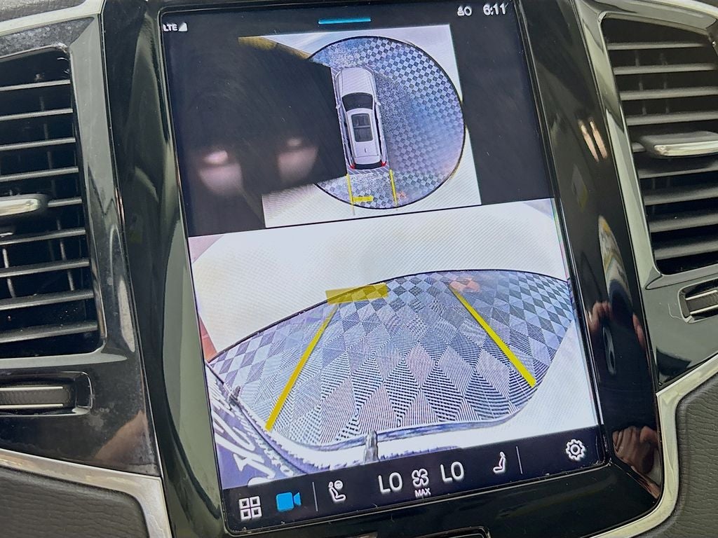 2024 Volvo XC90 B6 Plus Bright Theme