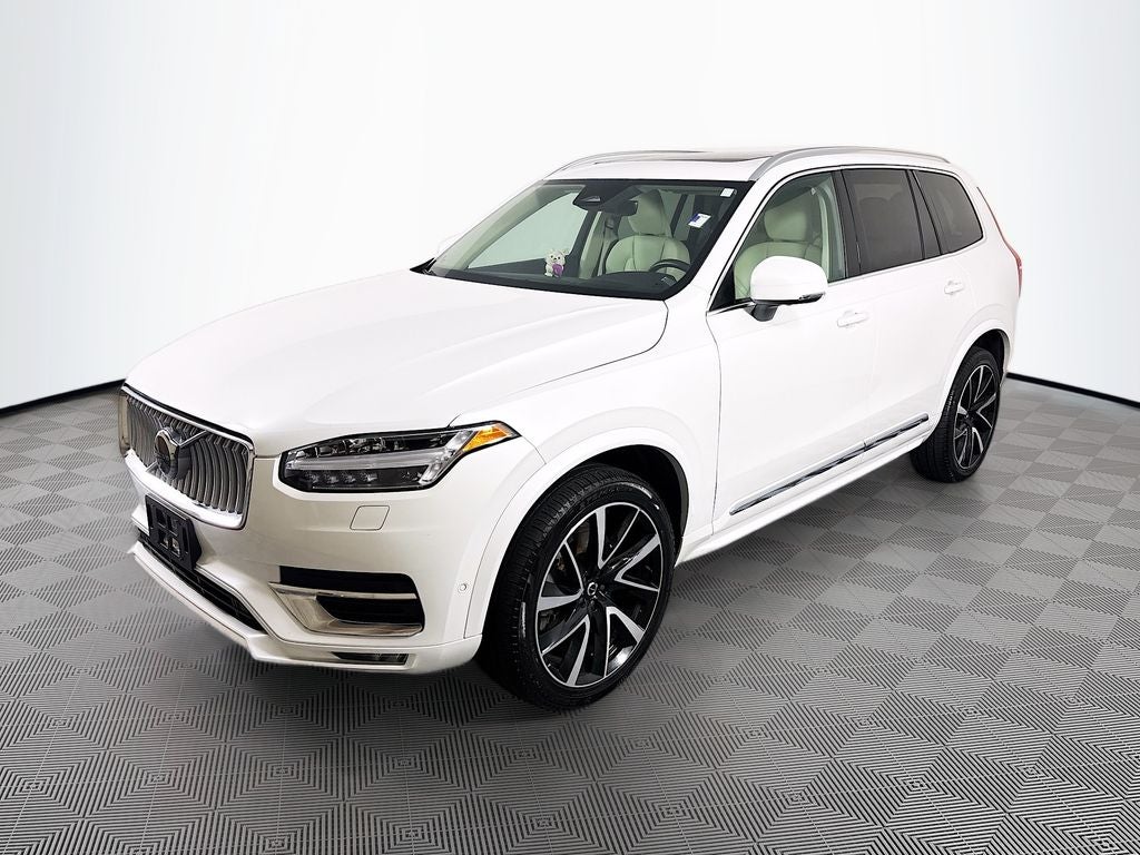 2024 Volvo XC90 B6 Plus Bright Theme