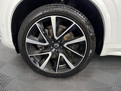2024 Volvo XC90 B6 Plus Bright Theme