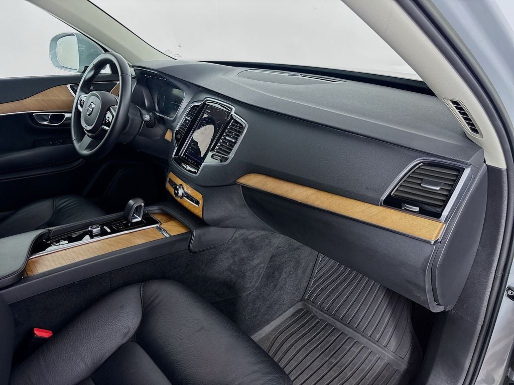 2024 Volvo XC90 B6 Plus Bright Theme